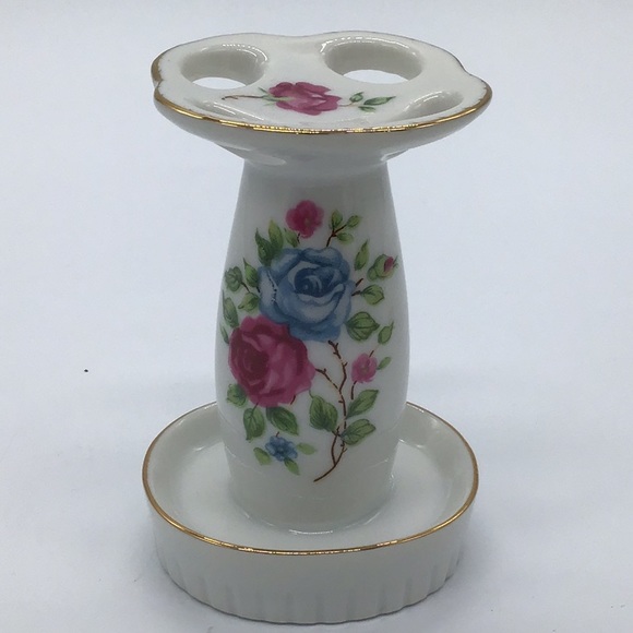 Vintage Porcelain Bathroom Set - Picture 3 of 10